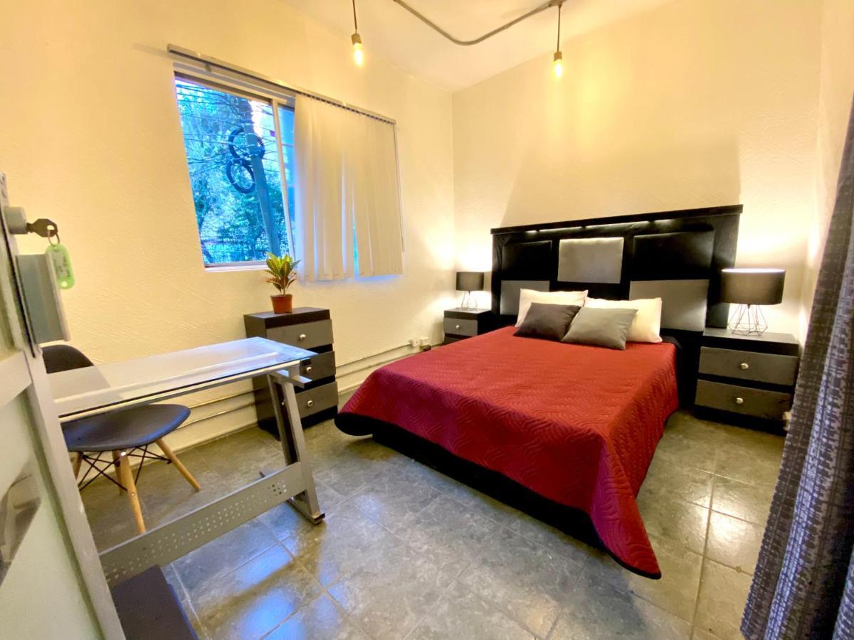 Roomies Hostel Reforma-El Angel メキシコシティ エクステリア 写真